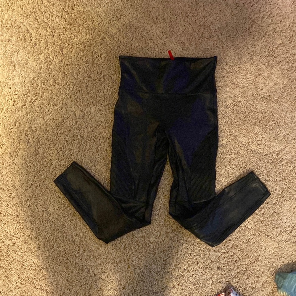 Spanx Faux Leather leggings Medium